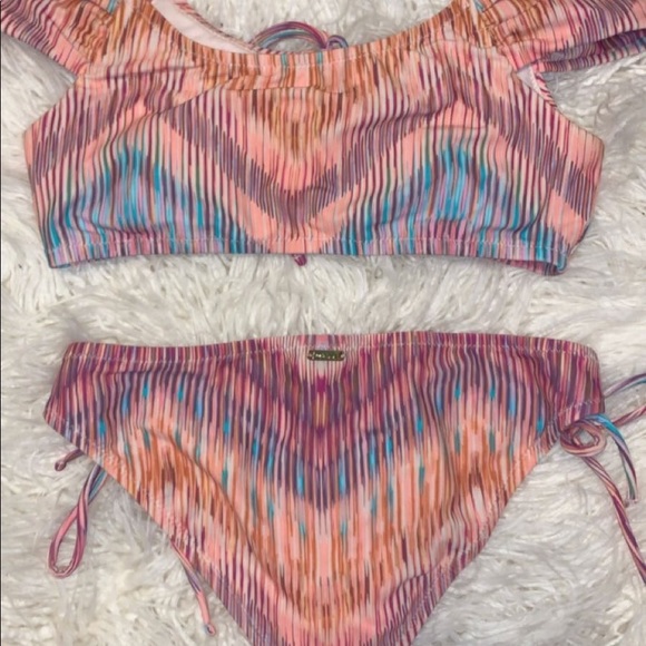 Patterned bikini set - Picture 2 of 2